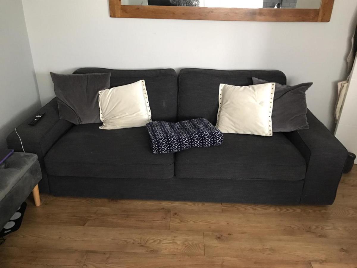 2 X Double Rooms In Cheam Exterior foto